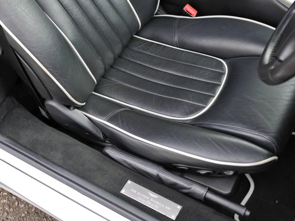 Immagine 30/33 di Aston Martin DB 7 (1999)