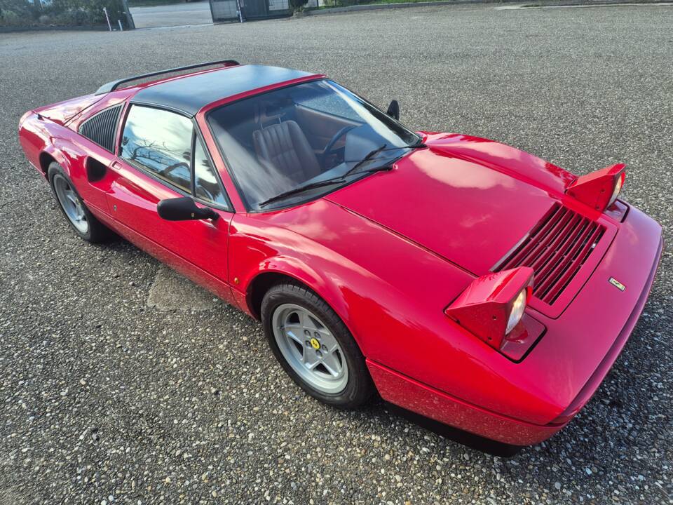 Afbeelding 5/15 van Ferrari 328 GTS (1986)