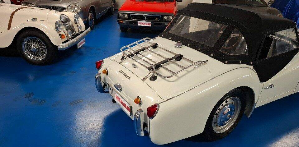 Immagine 22/41 di Triumph TR 3A (1960)