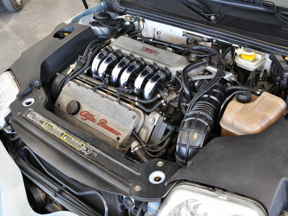 Immagine 20/41 di Alfa Romeo Spider 3.0 V6 12V (2000)