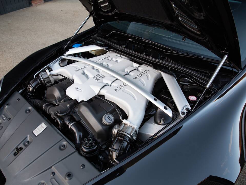 Bild 6/74 von Aston Martin V12 Vantage (2012)