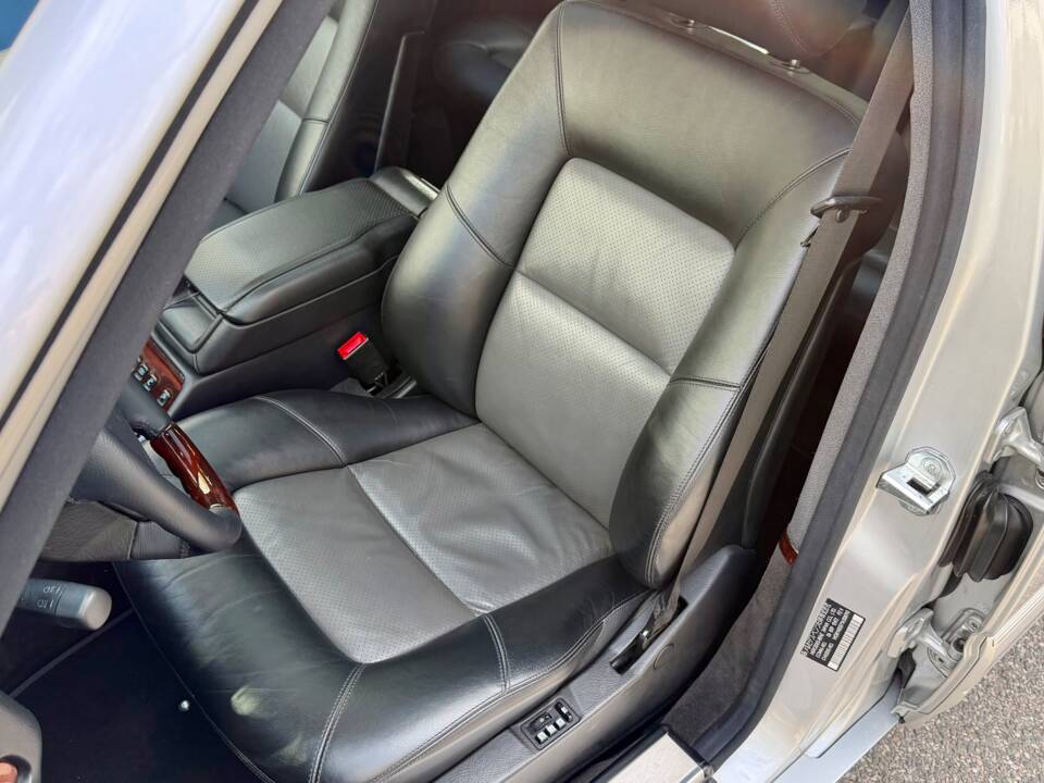 Bild 27/46 von Mercedes-Benz S 600 lang (1996)