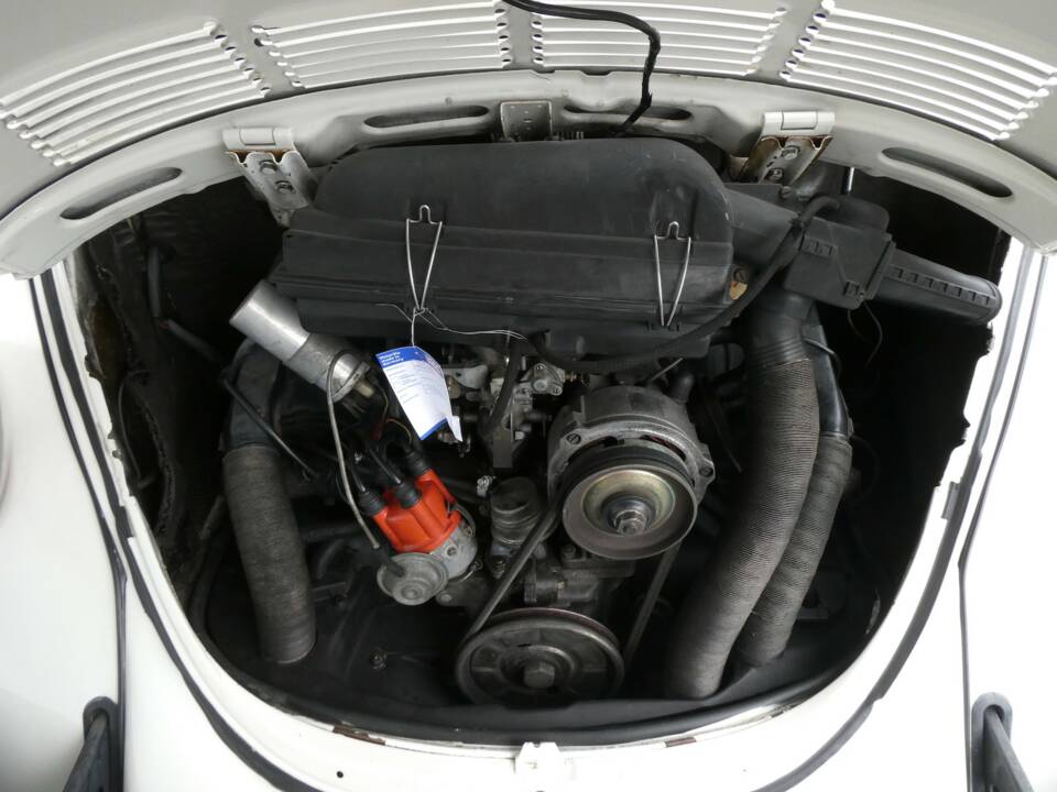 Immagine 15/22 di Volkswagen Käfer 1303 (1979)