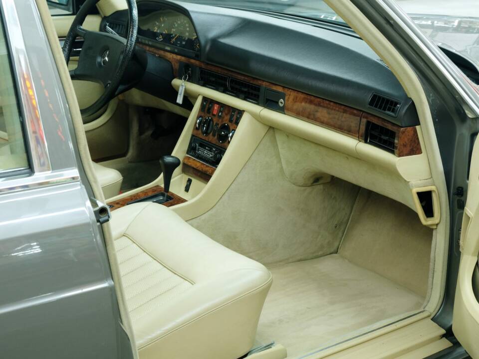 Bild 32/50 von Mercedes-Benz 500 SEL (1983)