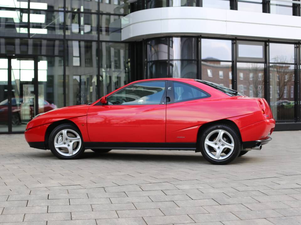 Image 18/39 of FIAT Coupé 2.0 20V Turbo (1997)