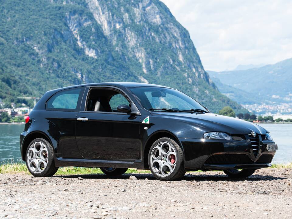 Imagen 1/45 de Alfa Romeo 147 3.2 GTA (2003)