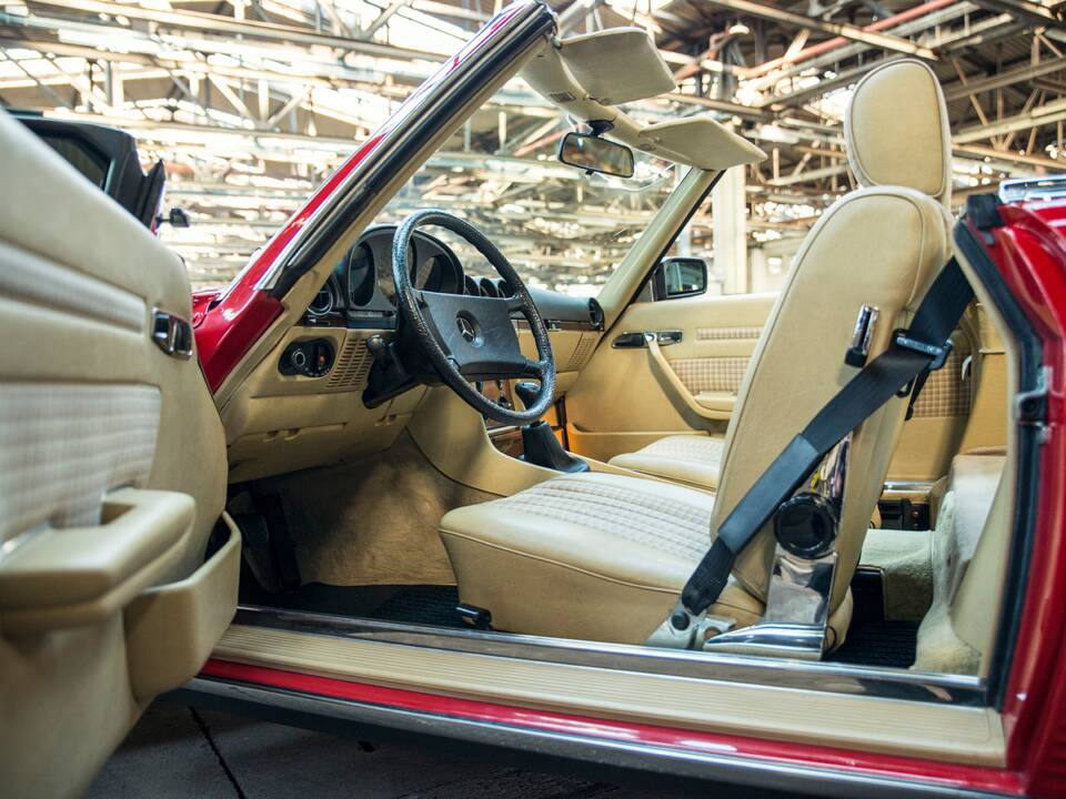 Bild 2/15 von Mercedes-Benz 280 SL (1983)
