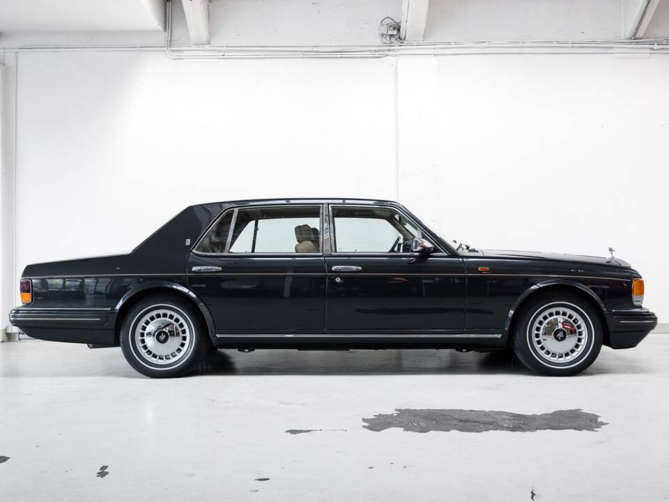 Image 3/32 de Rolls-Royce New Silver Spur (1996)