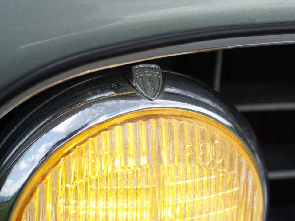 Afbeelding 35/72 van Ferrari 250 GTE (1962)