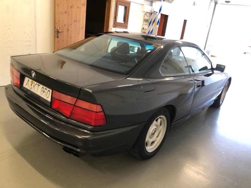Bild 4/9 von BMW 850i (1990)