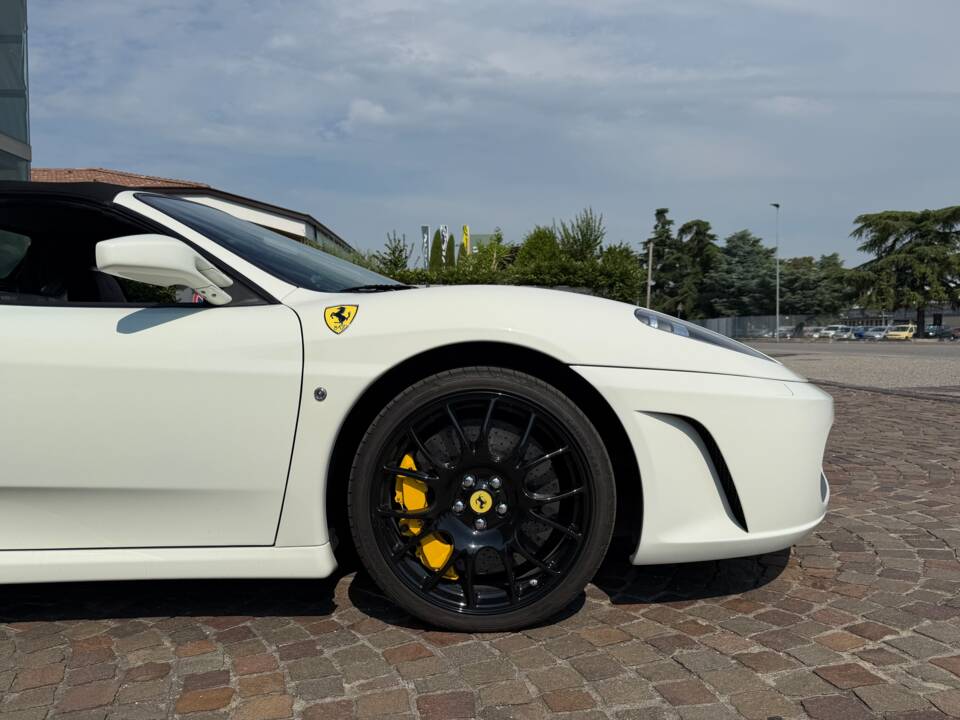 Bild 9/31 von Ferrari F 430 Spider (2007)
