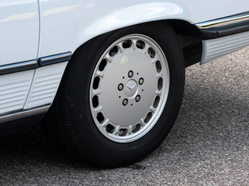 Bild 15/50 von Mercedes-Benz 300 SL (1989)