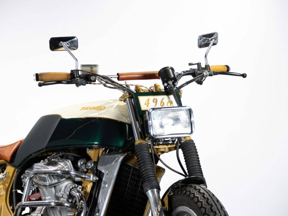 Bild 36/50 von Honda DUMMY (1982)