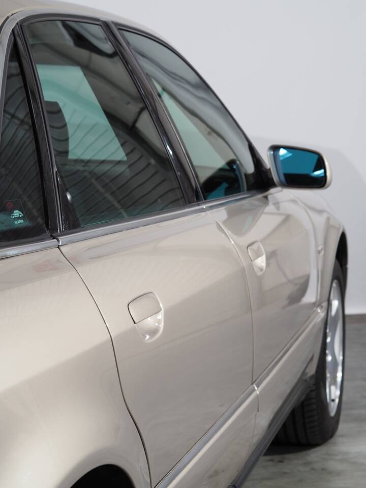 Bild 28/55 von Audi A8 3.7 quattro (2000)