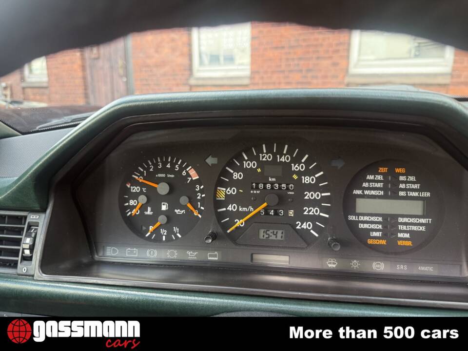 Bild 10/15 von Mercedes-Benz 300 TE 4-Matic (1988)