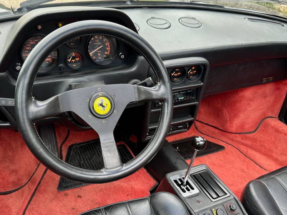 Bild 29/86 von Ferrari 328 GTS (1988)
