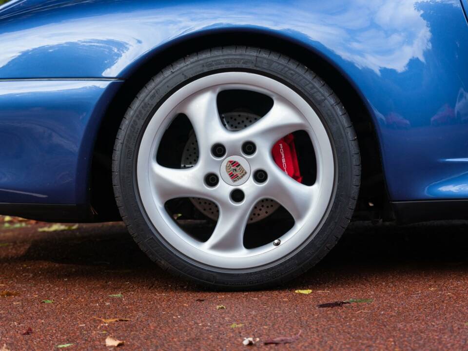 Image 35/41 of Porsche 911 Carrera S (1997)