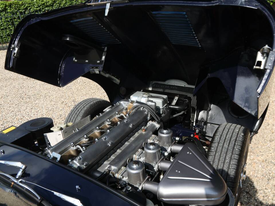 Imagen 18/50 de Jaguar E-Type 4.2 (1964)