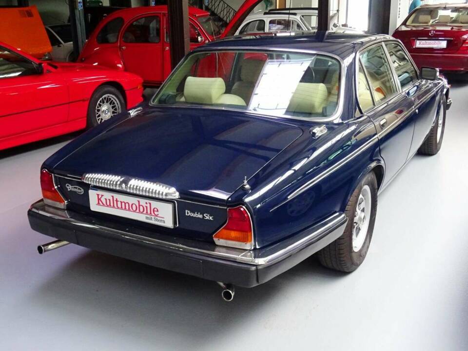 Bild 4/20 von Daimler Double Six (1988)