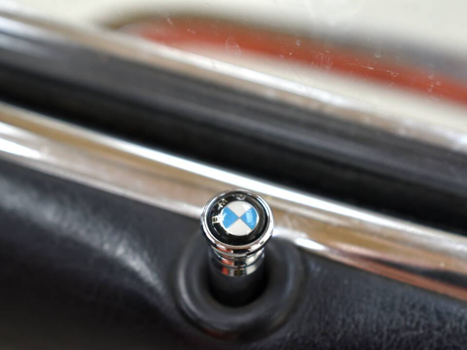 Image 27/52 of BMW 2002 tii (1975)