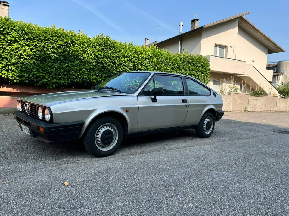 Bild 3/26 von Alfa Romeo Alfasud 1.3 Sprint (1987)