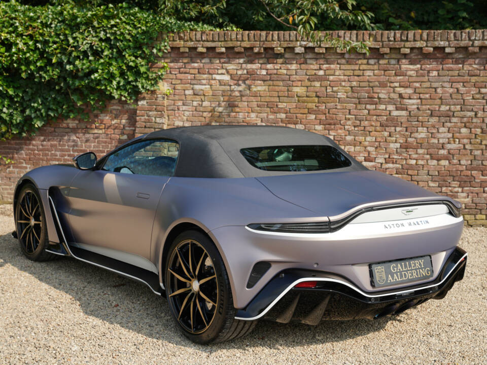 Image 10/50 of Aston Martin V8 Vantage Roadster (2023)