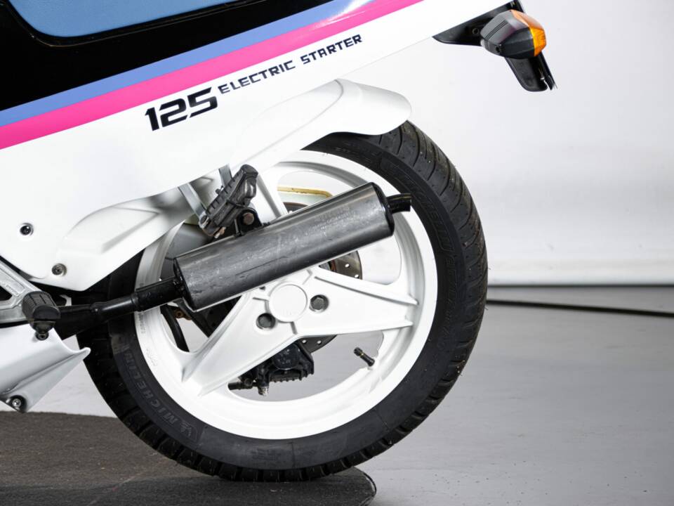 Bild 15/50 von Aprilia DUMMY (1987)