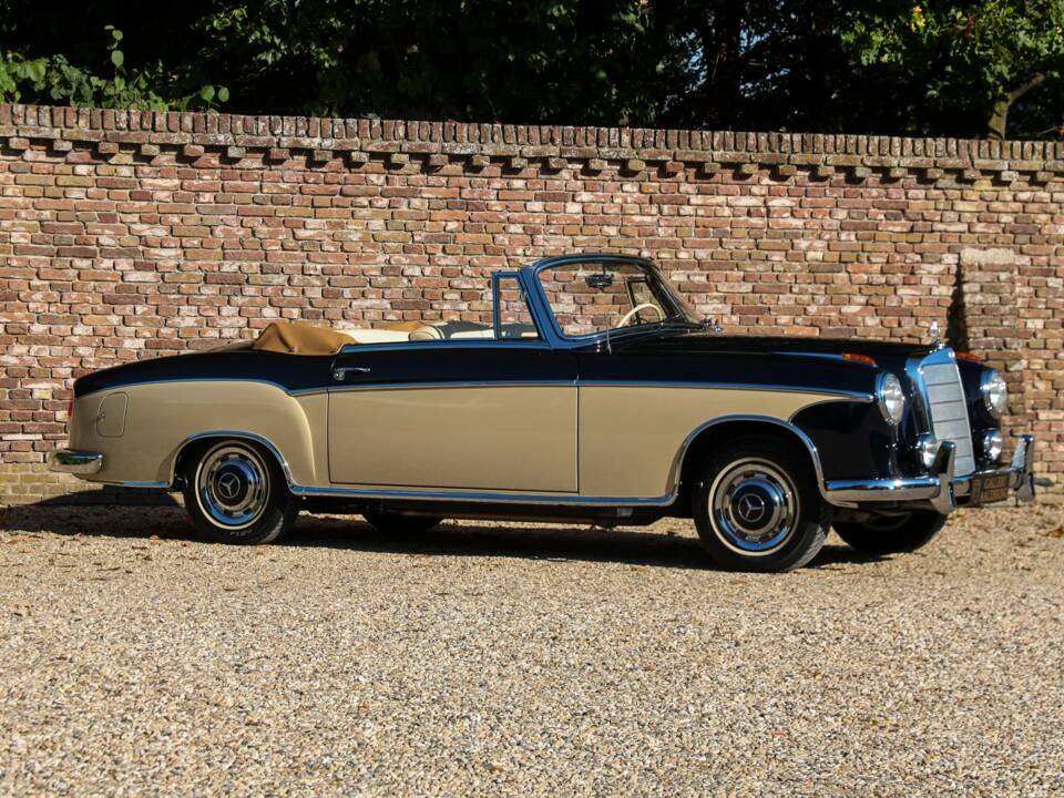 Imagen 37/50 de Mercedes-Benz 220 S Cabriolet (1956)