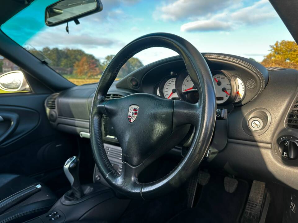 Image 31/54 de Porsche 911 Carrera (2003)