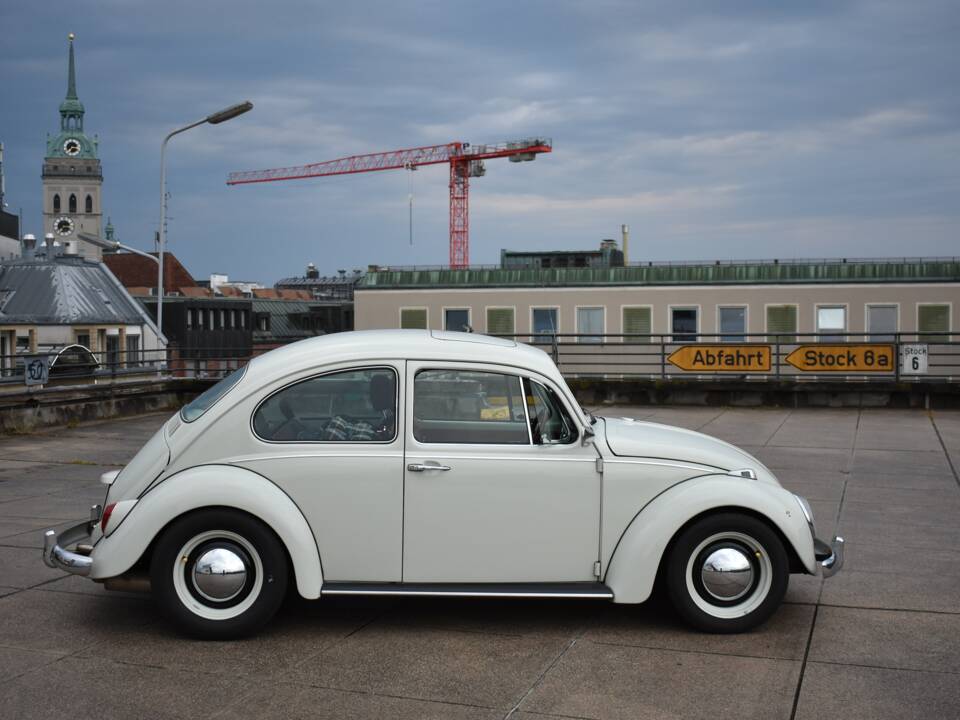 Bild 44/56 von Volkswagen Käfer 1300 (1968)