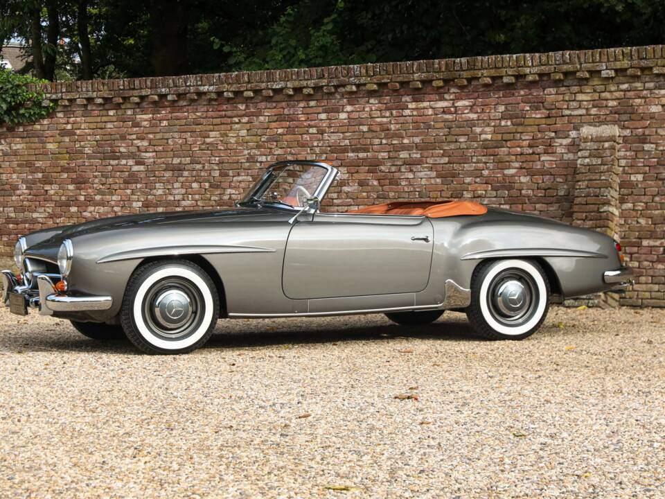 Image 18/50 of Mercedes-Benz 190 SL (1960)