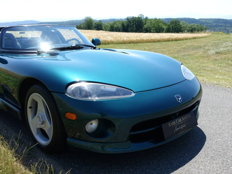 Image 12/35 of Dodge Viper RT/10 (1994)