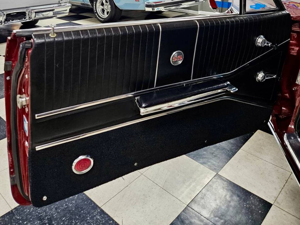 Image 10/20 of Chevrolet Impala SS Sport Coupe (1964)