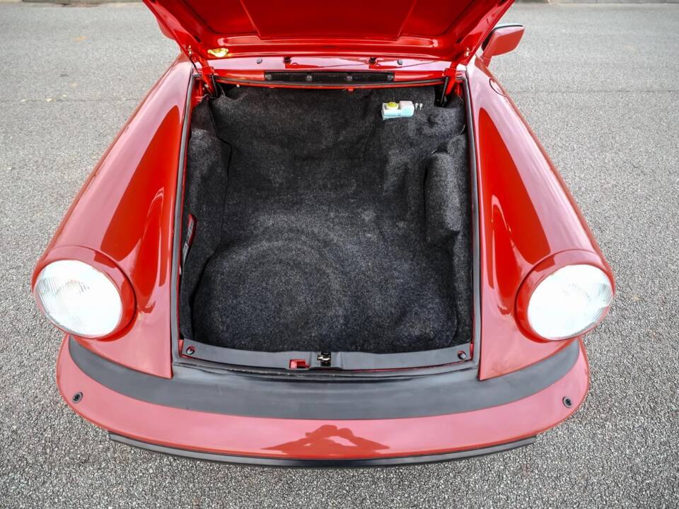 Image 11/12 of Porsche 911 Carrera 3.2 (1987)