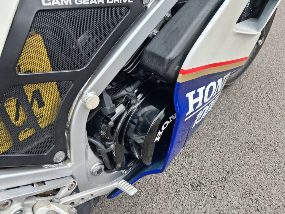 Immagine 6/14 di Honda VF 1000RG (1987)