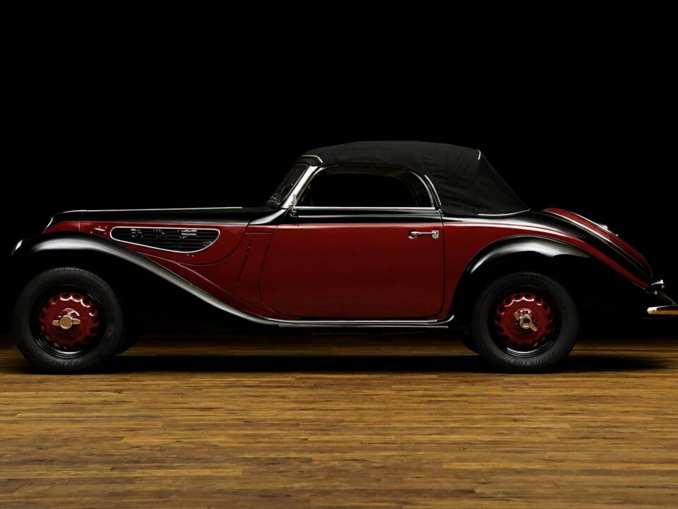 Image 2/35 of BMW 327/28 (1938)