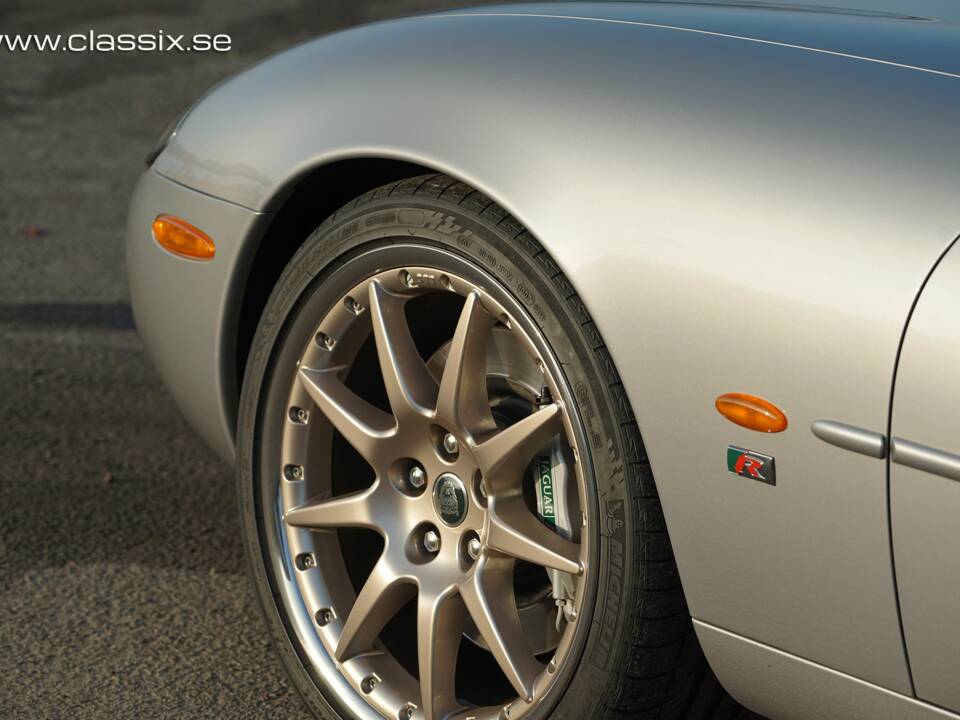 Image 5/29 of Jaguar XKR (2003)
