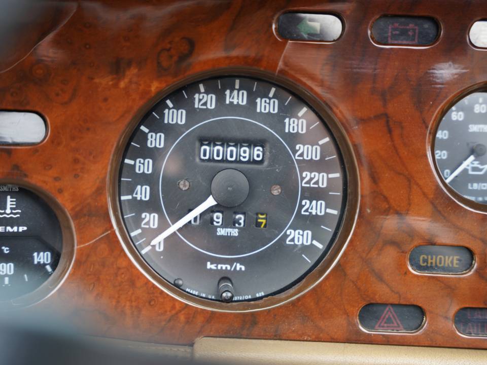 Imagen 47/50 de Aston Martin V8 Volante (1982)