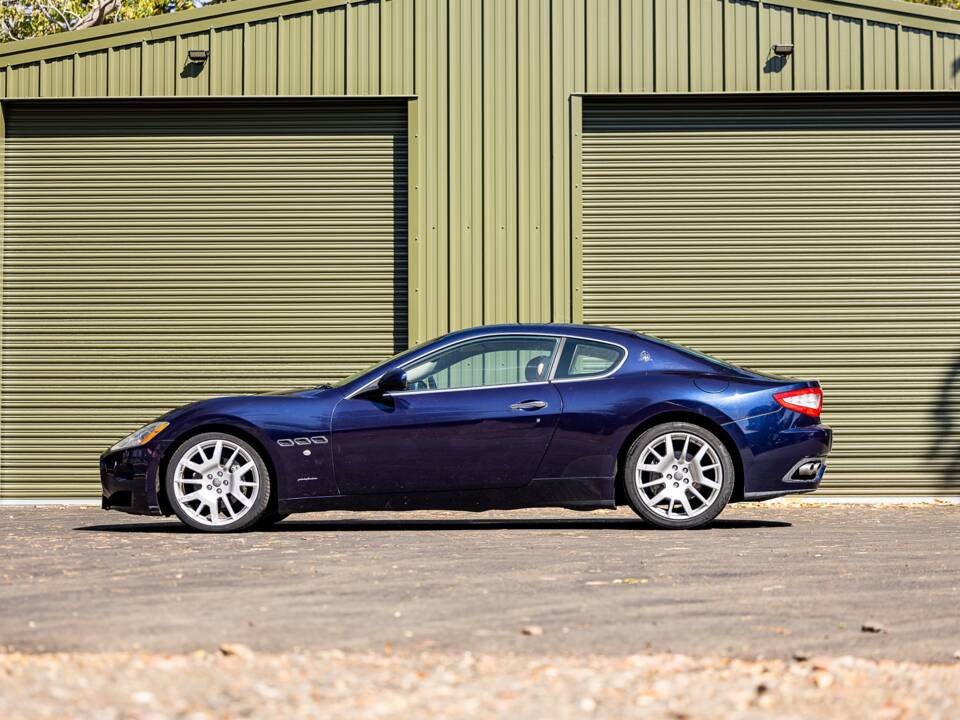 Immagine 26/31 di Maserati GranTurismo 4.2 (2008)
