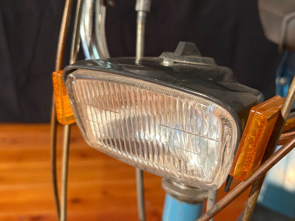 Immagine 9/15 di Solex Vélosolex Model 5000 (1975)