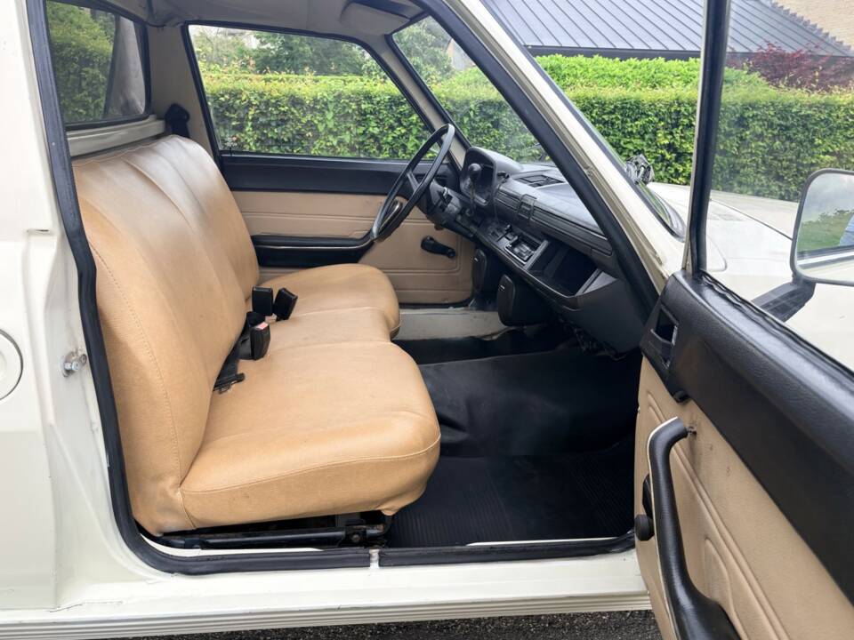 Immagine 2/8 di Peugeot 504 Pick-up (1986)
