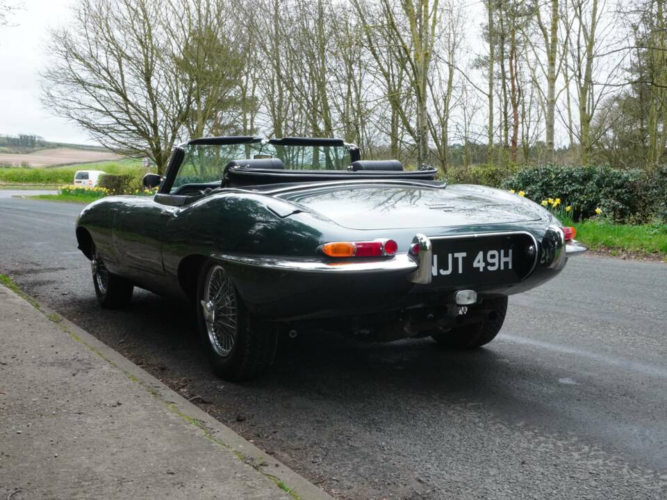 Afbeelding 22/25 van Jaguar E-Type (1970)