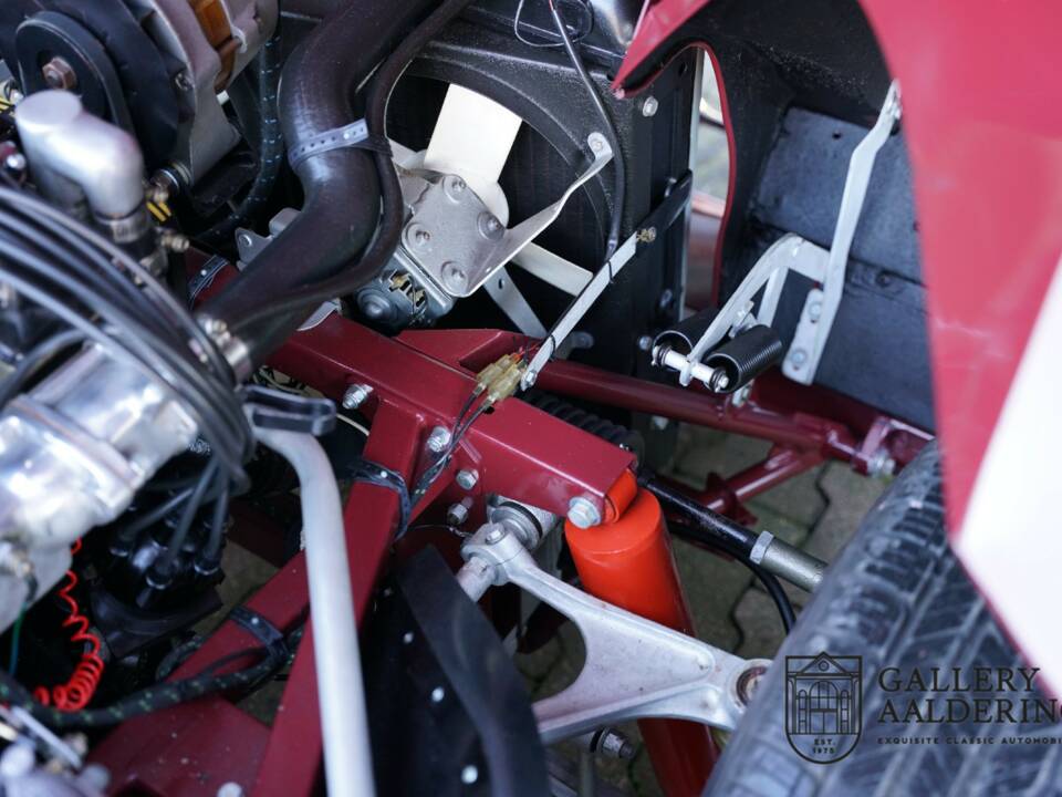 Imagen 50/50 de Jaguar E-Type (1968)