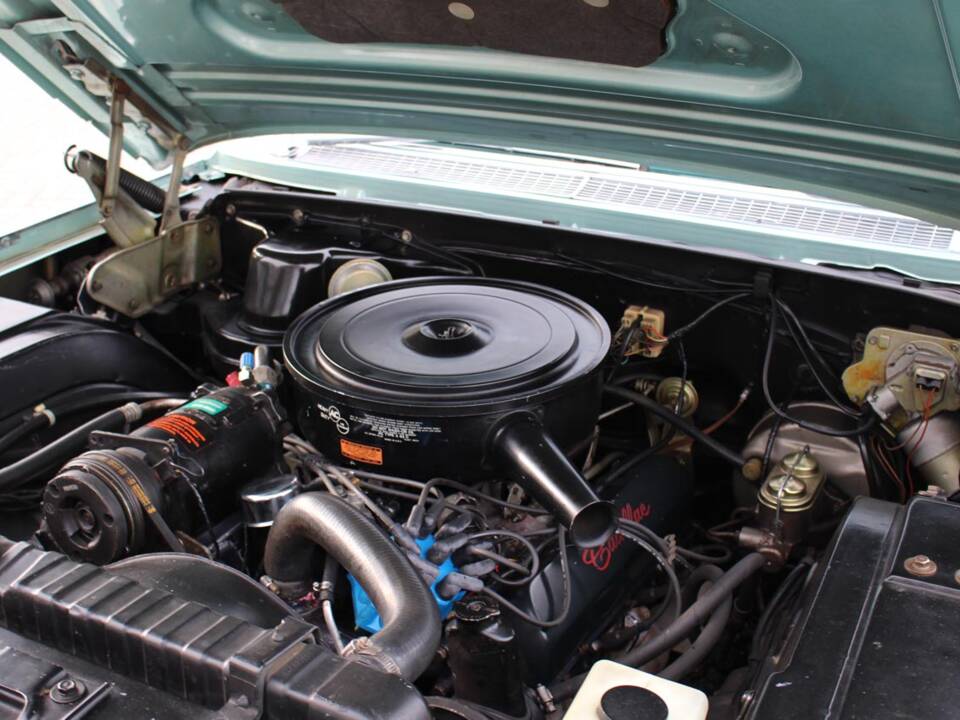 Image 22/29 of Cadillac 62 Convertible (1963)