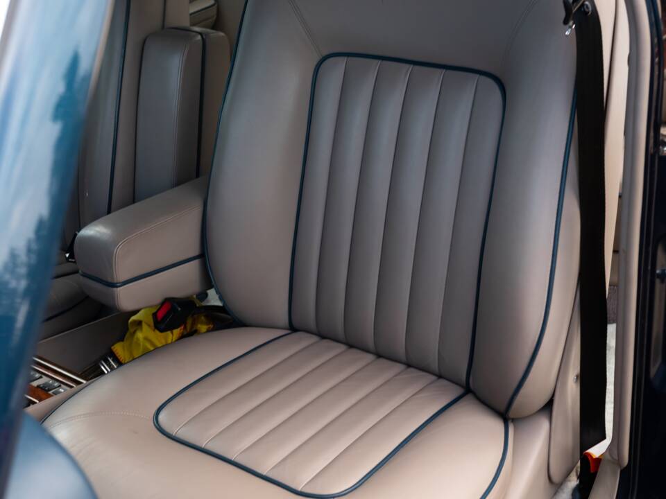 Imagen 44/50 de Rolls-Royce Silver Spirit (1988)