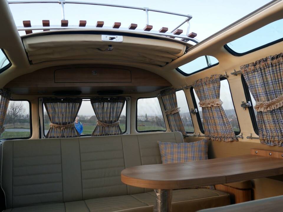 Image 24/30 of Volkswagen T1 Samba 1.2 (1961)