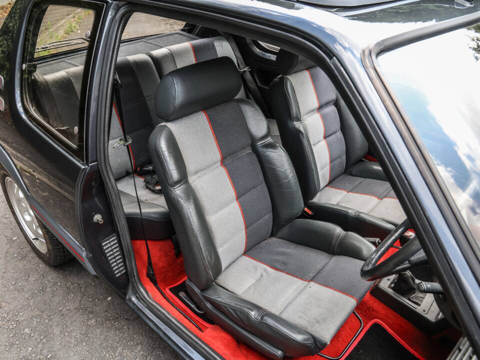 Bild 33/33 von Peugeot 205 GTi 1.9 (1987)