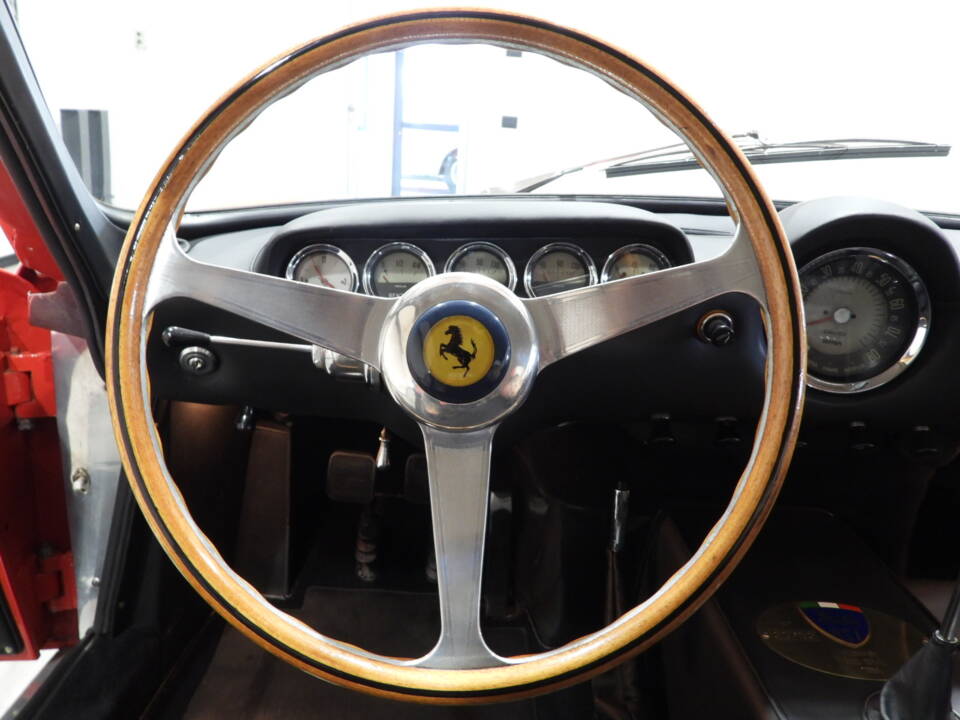 Imagen 6/15 de Ferrari 250 GT&#x2F;L Lusso (1963)