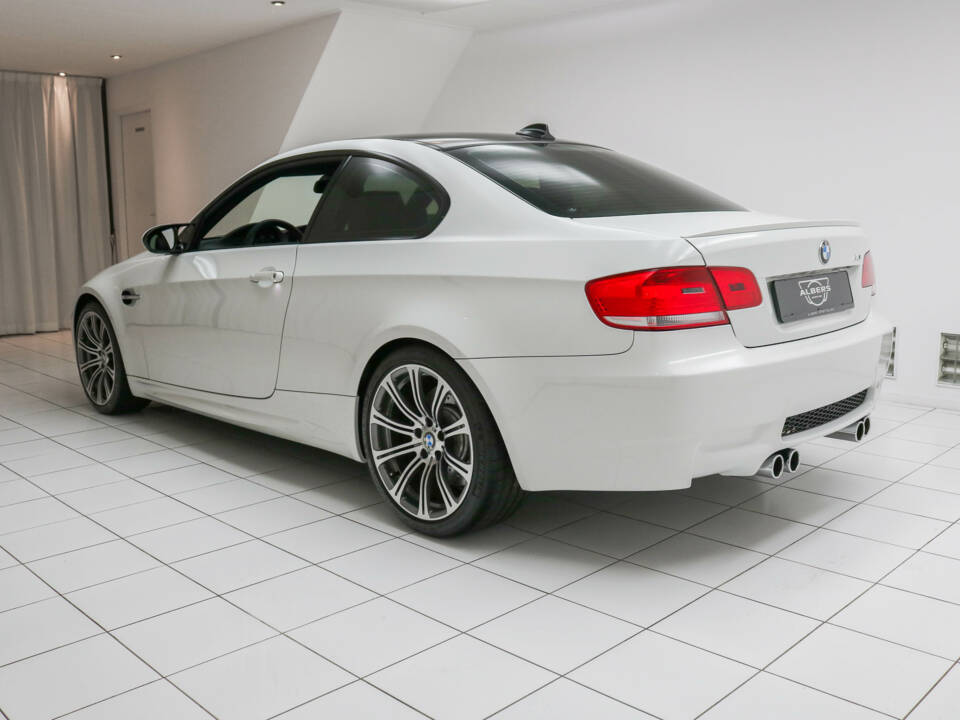 Image 3/19 de BMW M3 (2007)