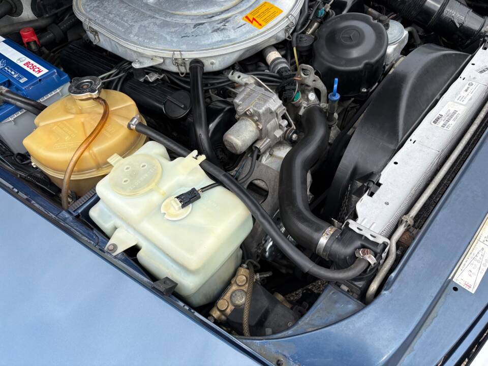 Image 28/31 of Mercedes-Benz 420 SL (1987)